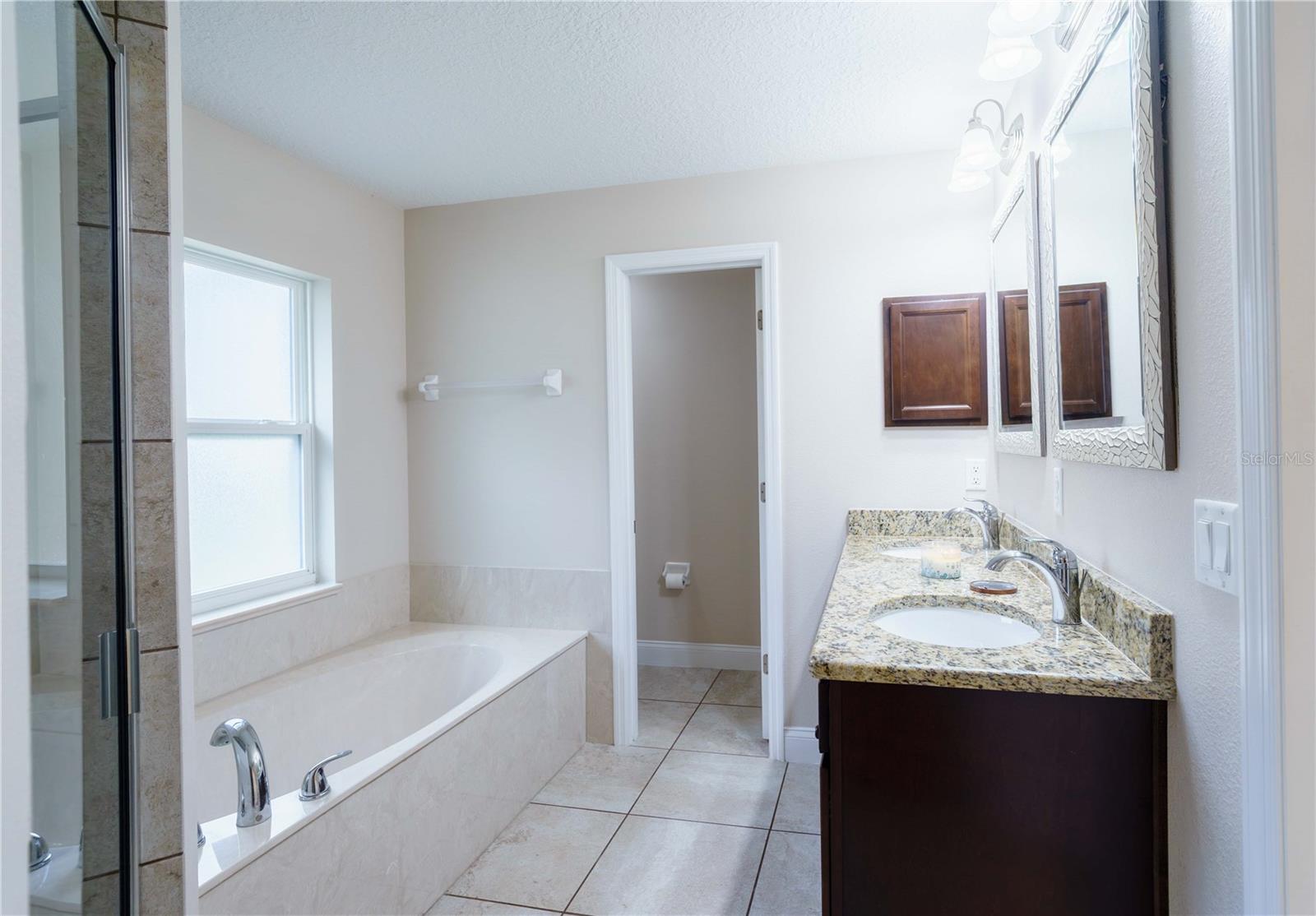 MEADOW GLEN UN 4 - Residential