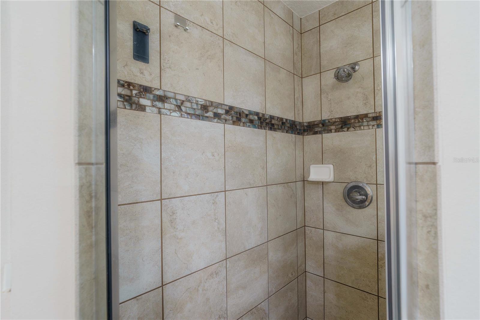 MEADOW GLEN UN 4 - Residential