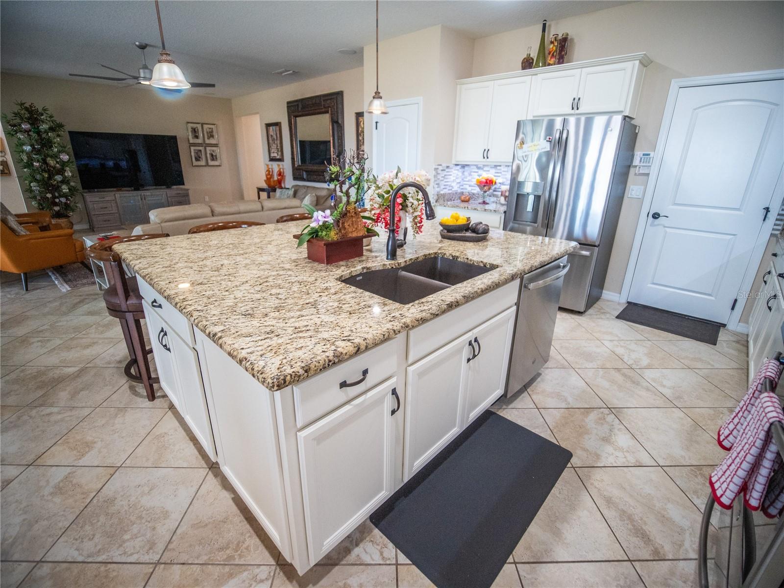 CASCADES/GROVELAND-PH 5 (TRILOGY) - Residential