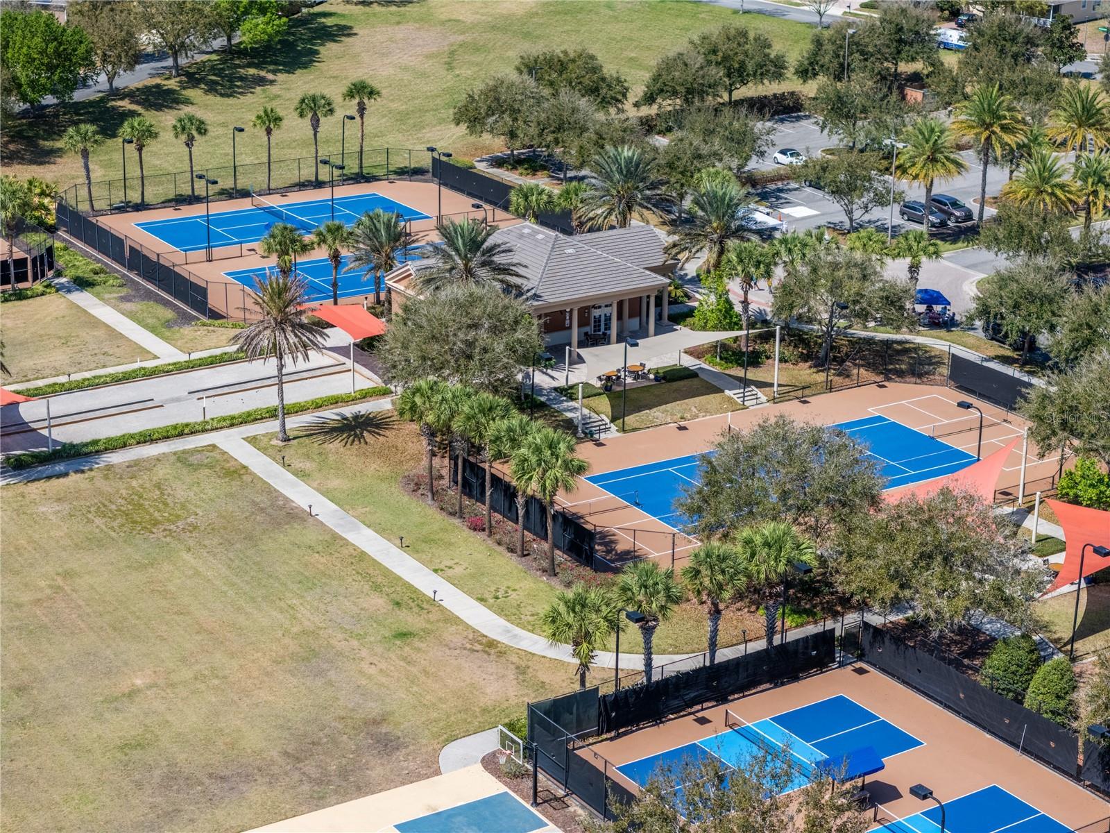 CASCADES/GROVELAND-PH 5 (TRILOGY) - Residential