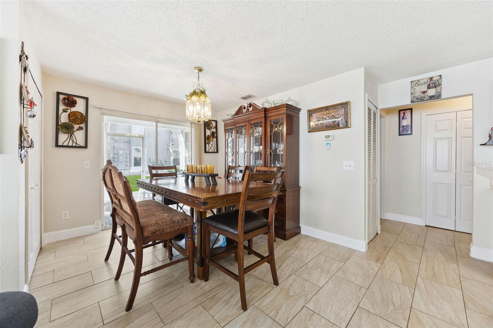 935 NORTHERN DANCER WAY 105