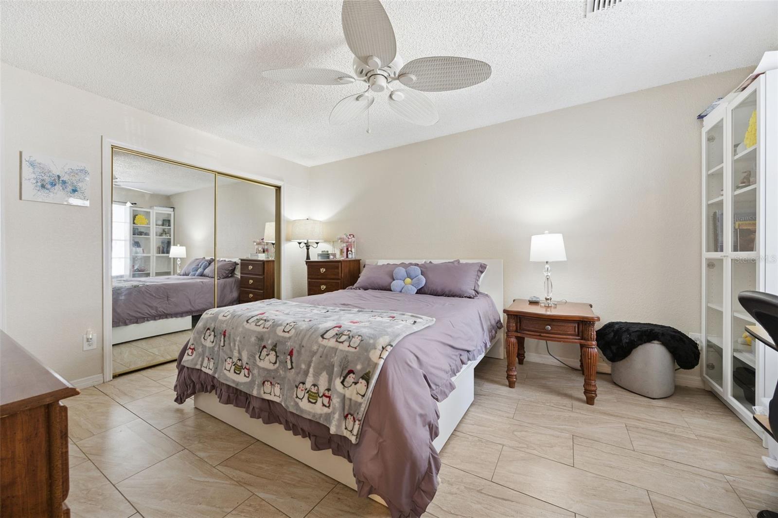 HUNTERS CHASE CONDO PH 1 - Residential