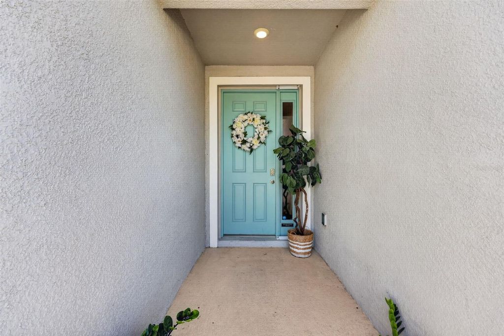 Photo of 5667 Woodland Sage Drive, Sarasota, FL 34238 (MLS # A4690658)