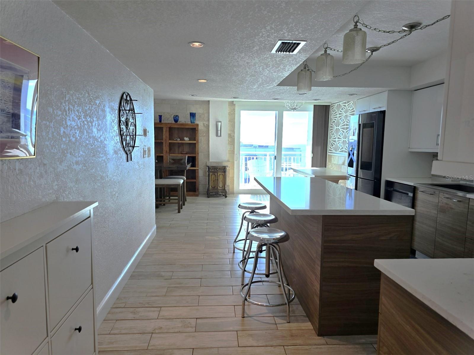 CLUB REDINGTON CONDO THE - Residential Lease