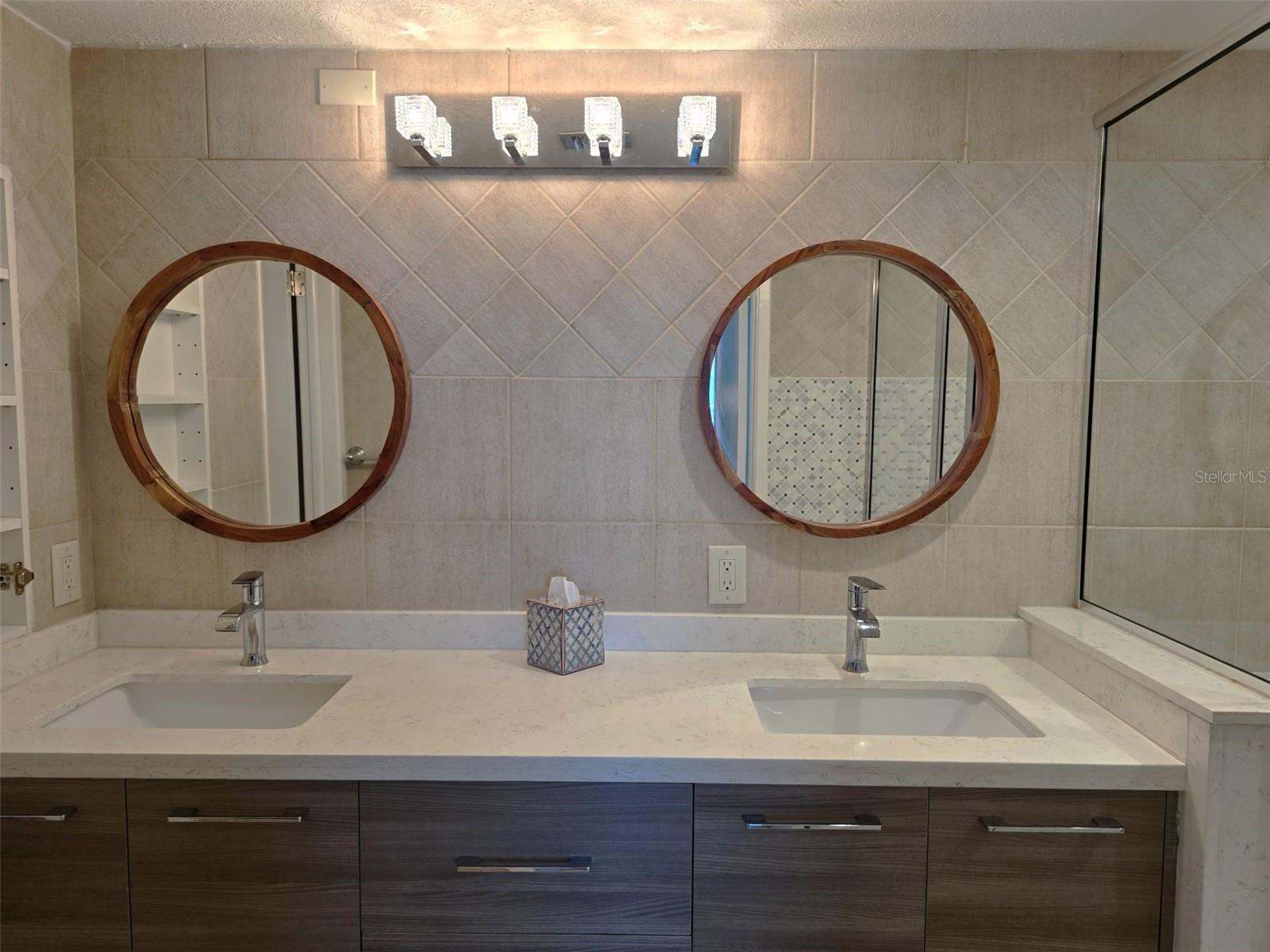 CLUB REDINGTON CONDO THE - Residential Lease