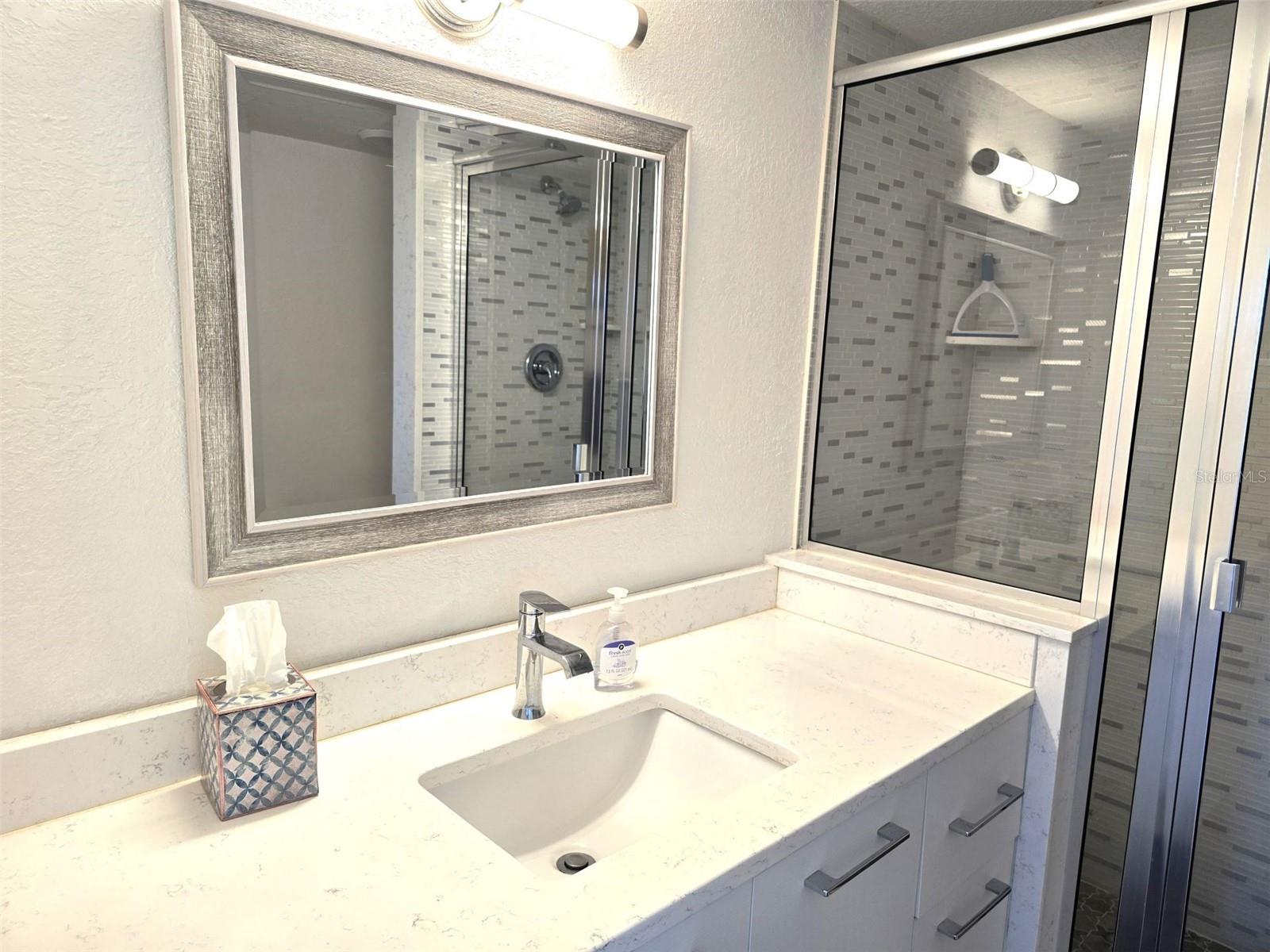 CLUB REDINGTON CONDO THE - Residential Lease