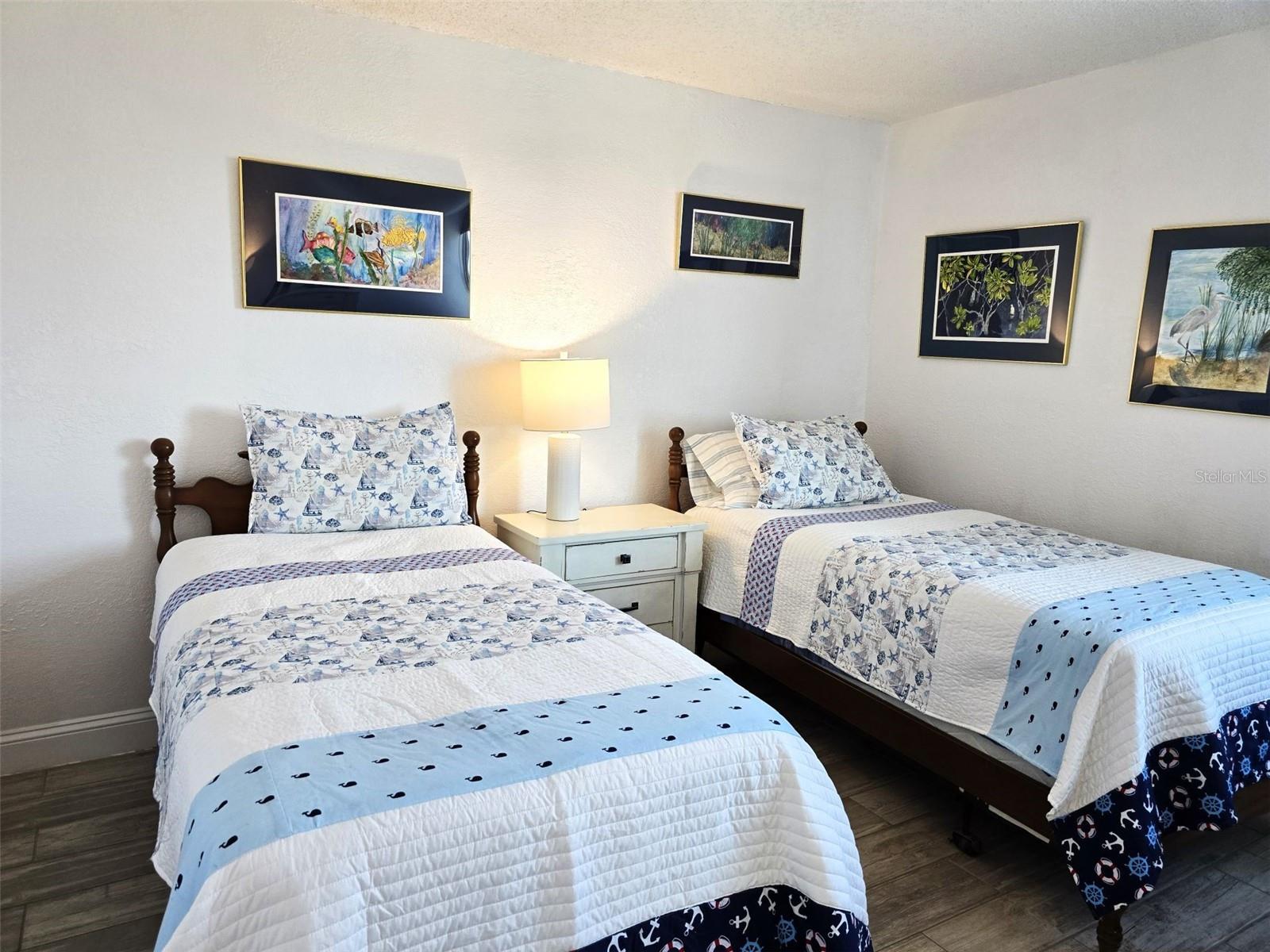 CLUB REDINGTON CONDO THE - Residential Lease