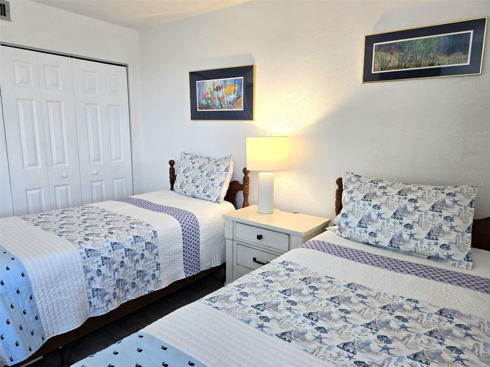 CLUB REDINGTON CONDO THE - Residential Lease