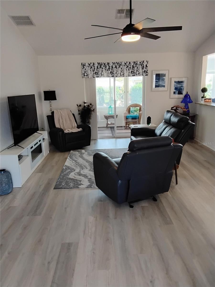 OAK RUN/FOUNTAINS PH 01 - Residential