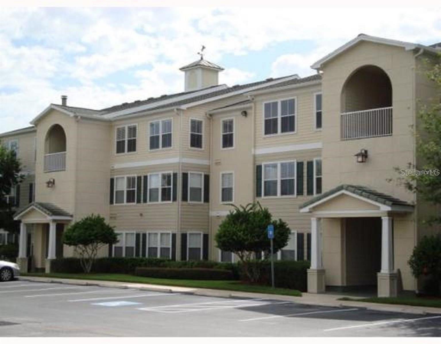 EQUESTRIAN PARC AT HIGHWOODS P - Residential Lease