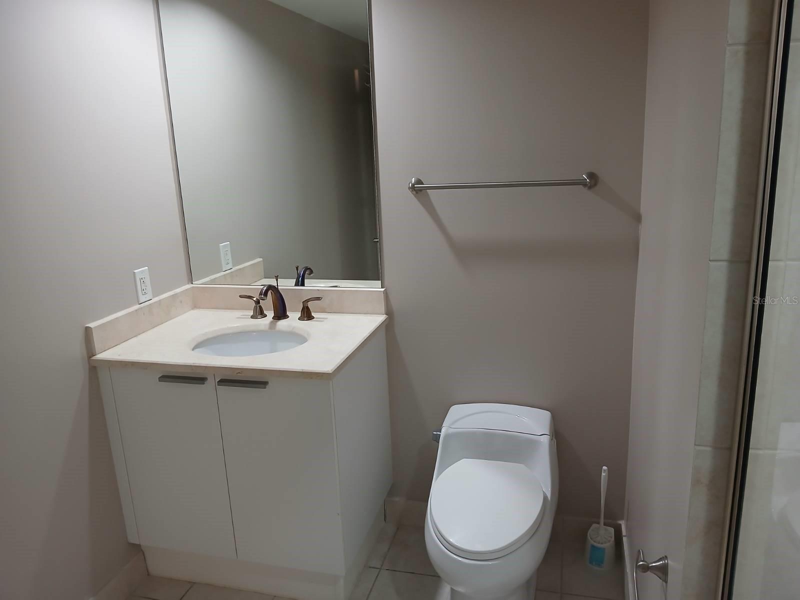 MARINA GRANDE ON HALIFAX - Residential