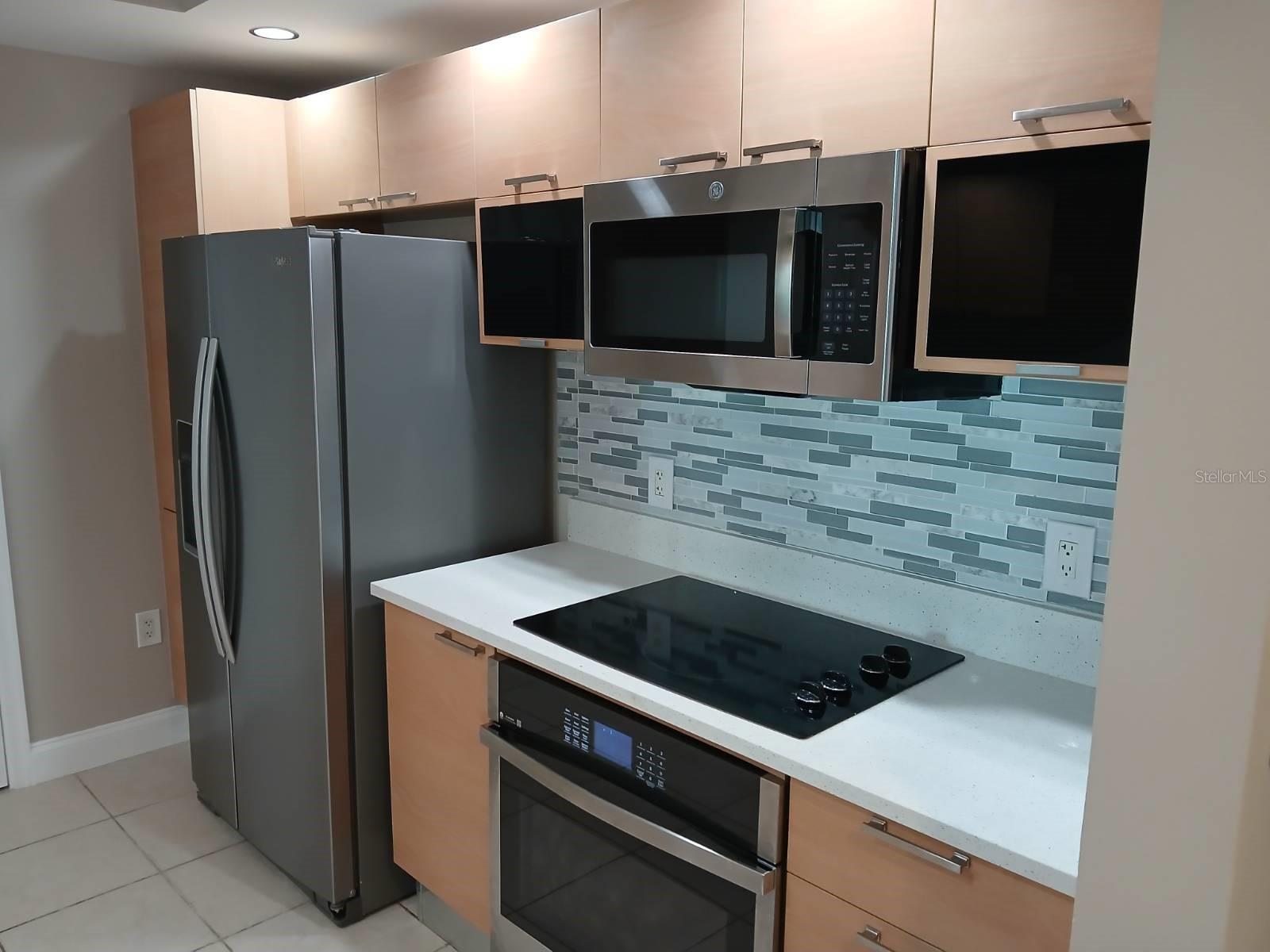 MARINA GRANDE ON HALIFAX - Residential