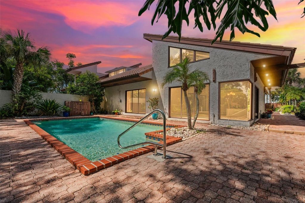 Wendy Lynn Group Sarasota and Manatee Listings 8 Photo of 2214 Kara Chase #11, Sarasota, FL 34240 (MLS # A4666061)