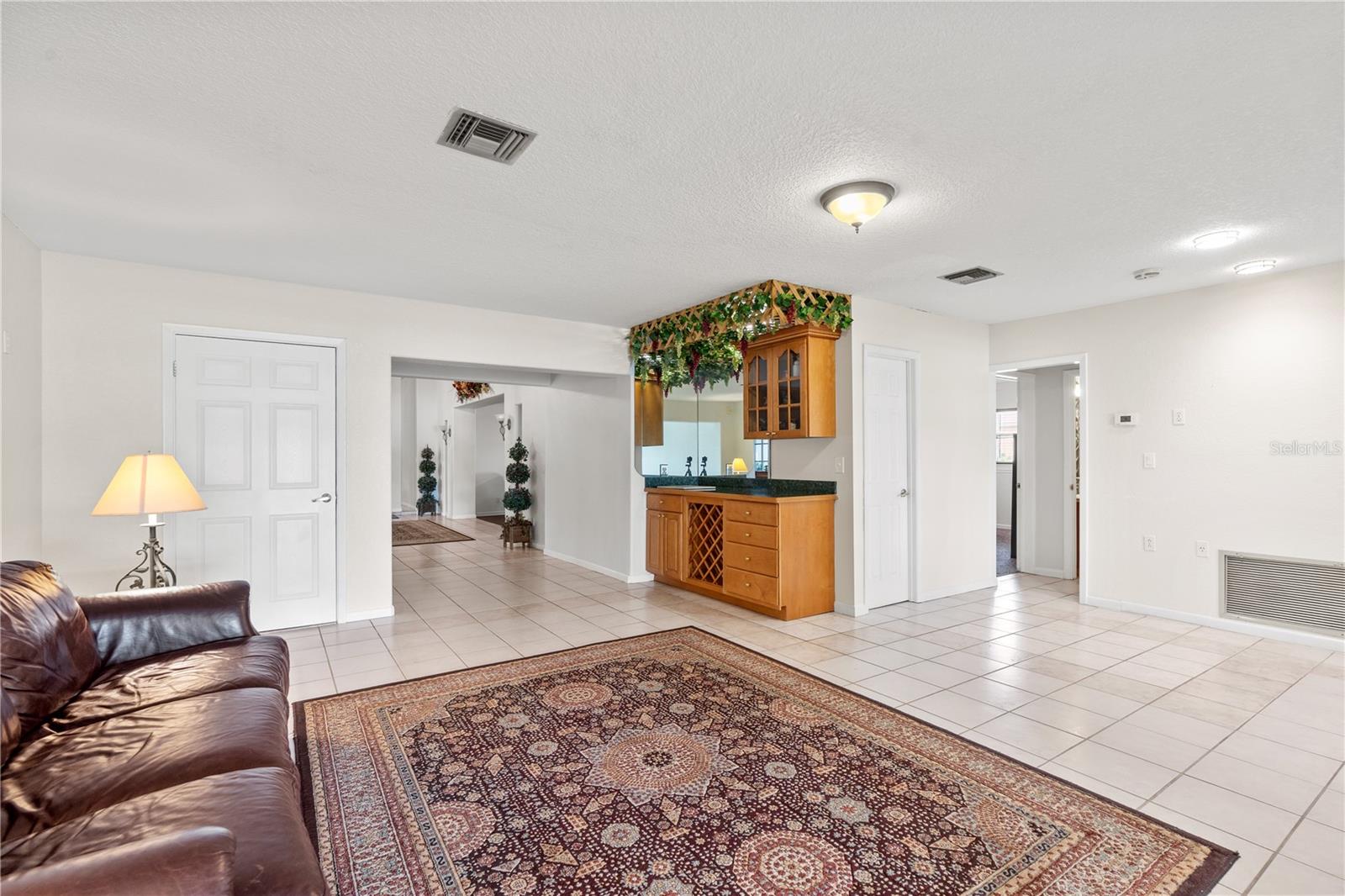 MASCOTTE SITTLERS SHORES - Residential