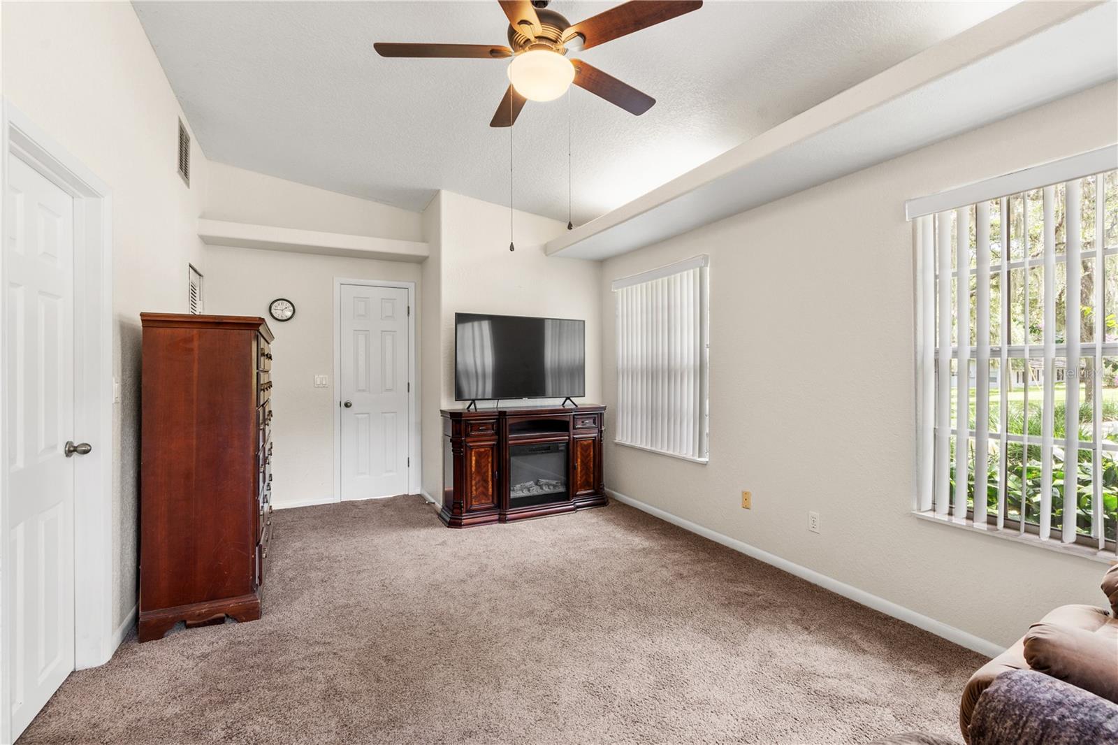 MASCOTTE SITTLERS SHORES - Residential