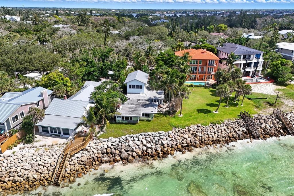 Photo of 7314 Point Of Rocks Road, Sarasota, FL 34242 (MLS # A4668466)