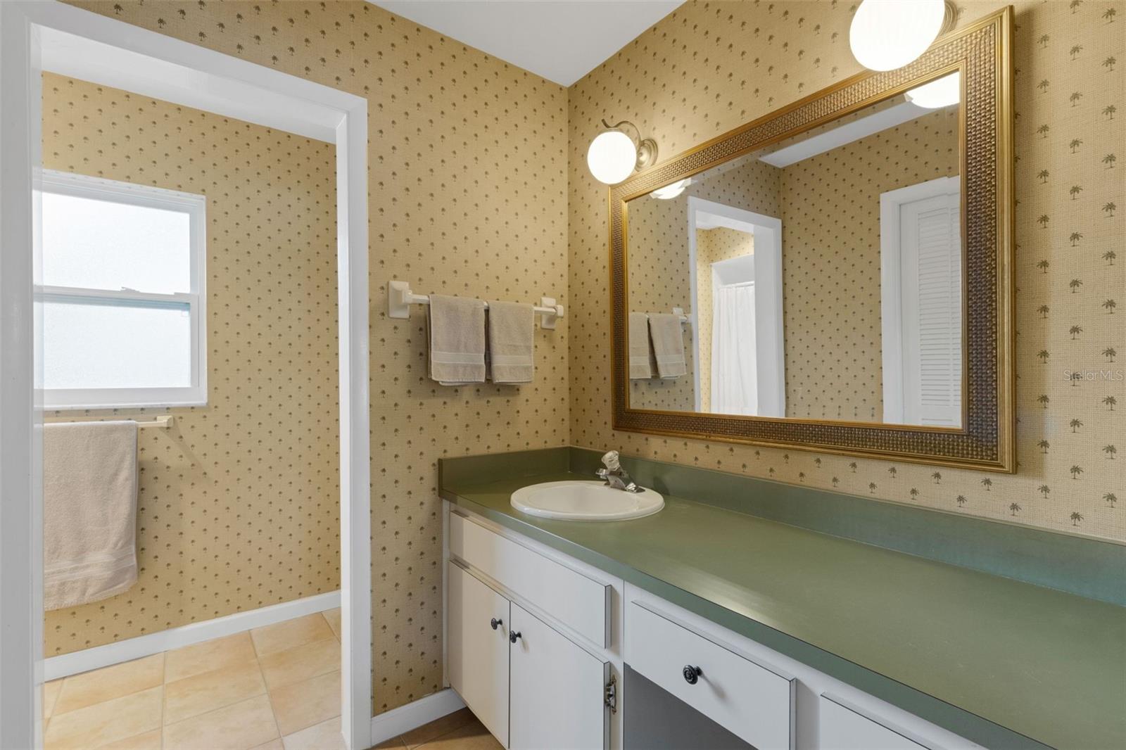 GULF GATE - Residential