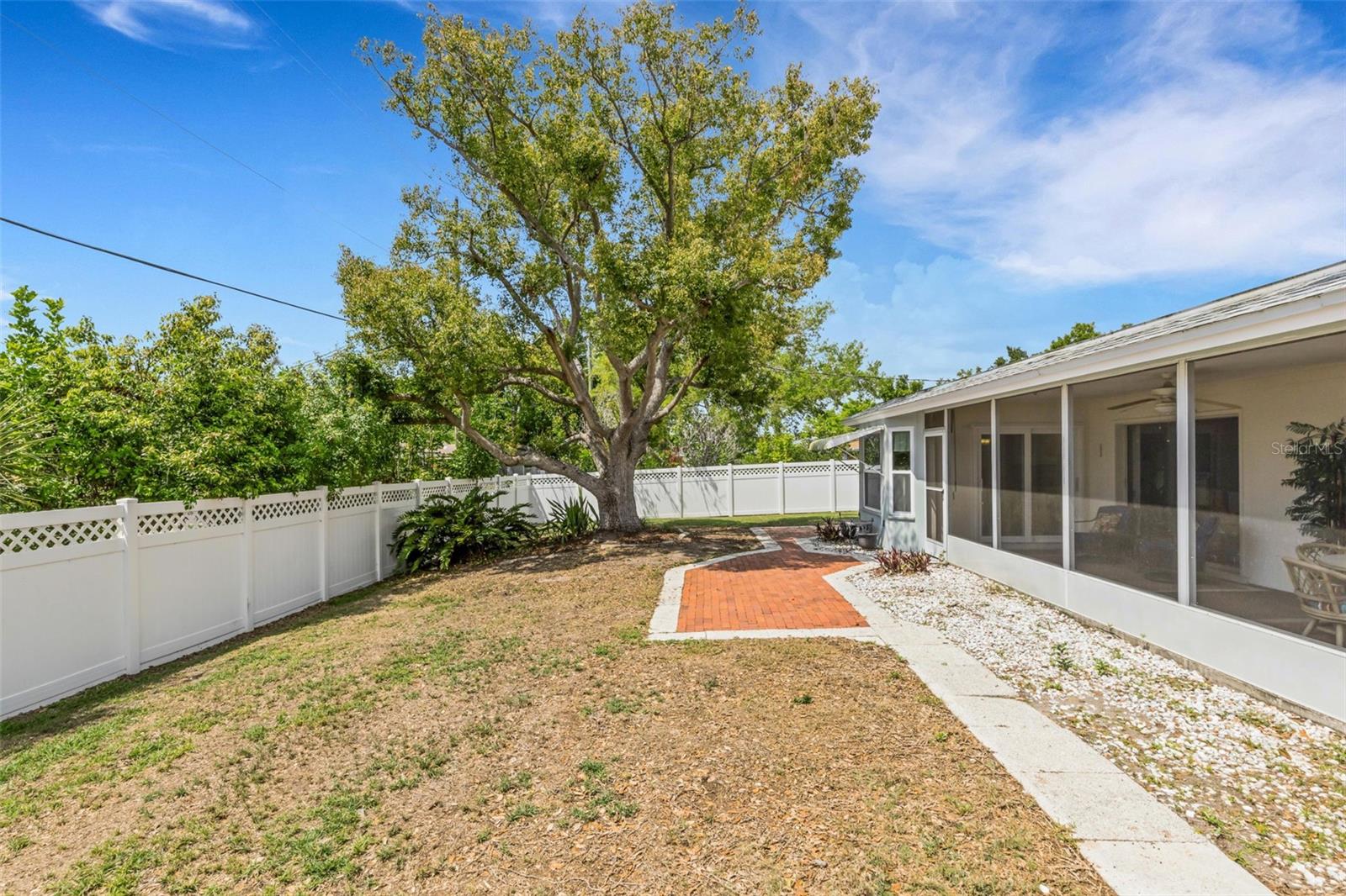 GULF GATE - Residential