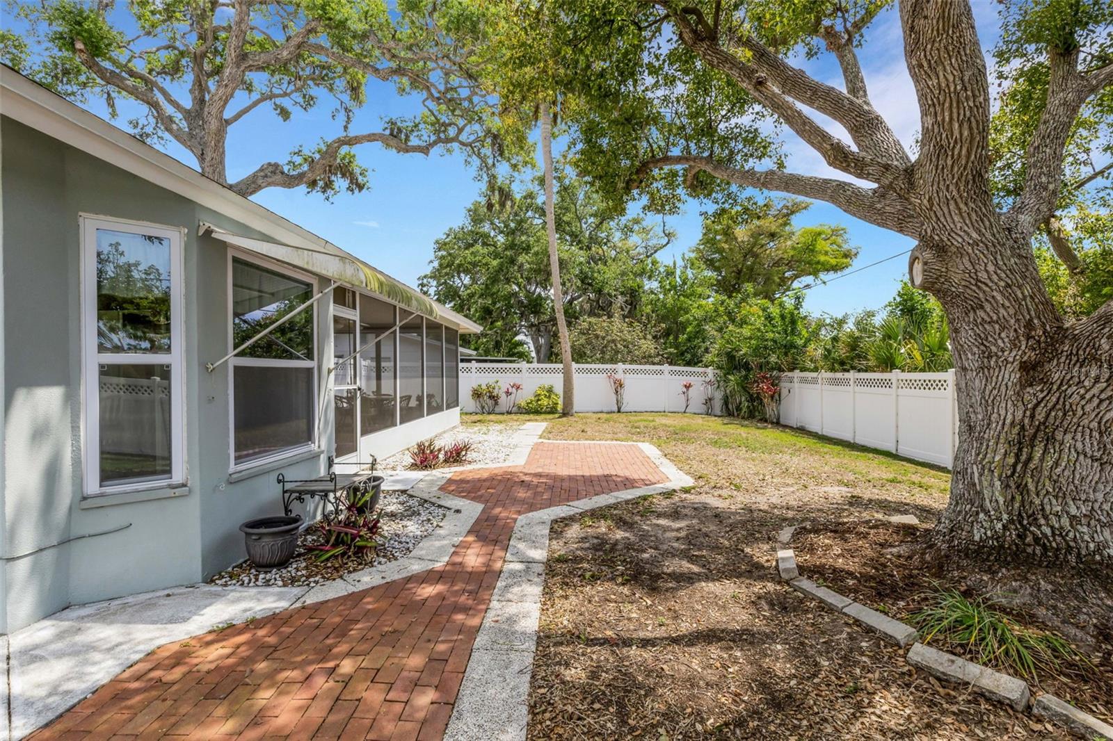 GULF GATE - Residential