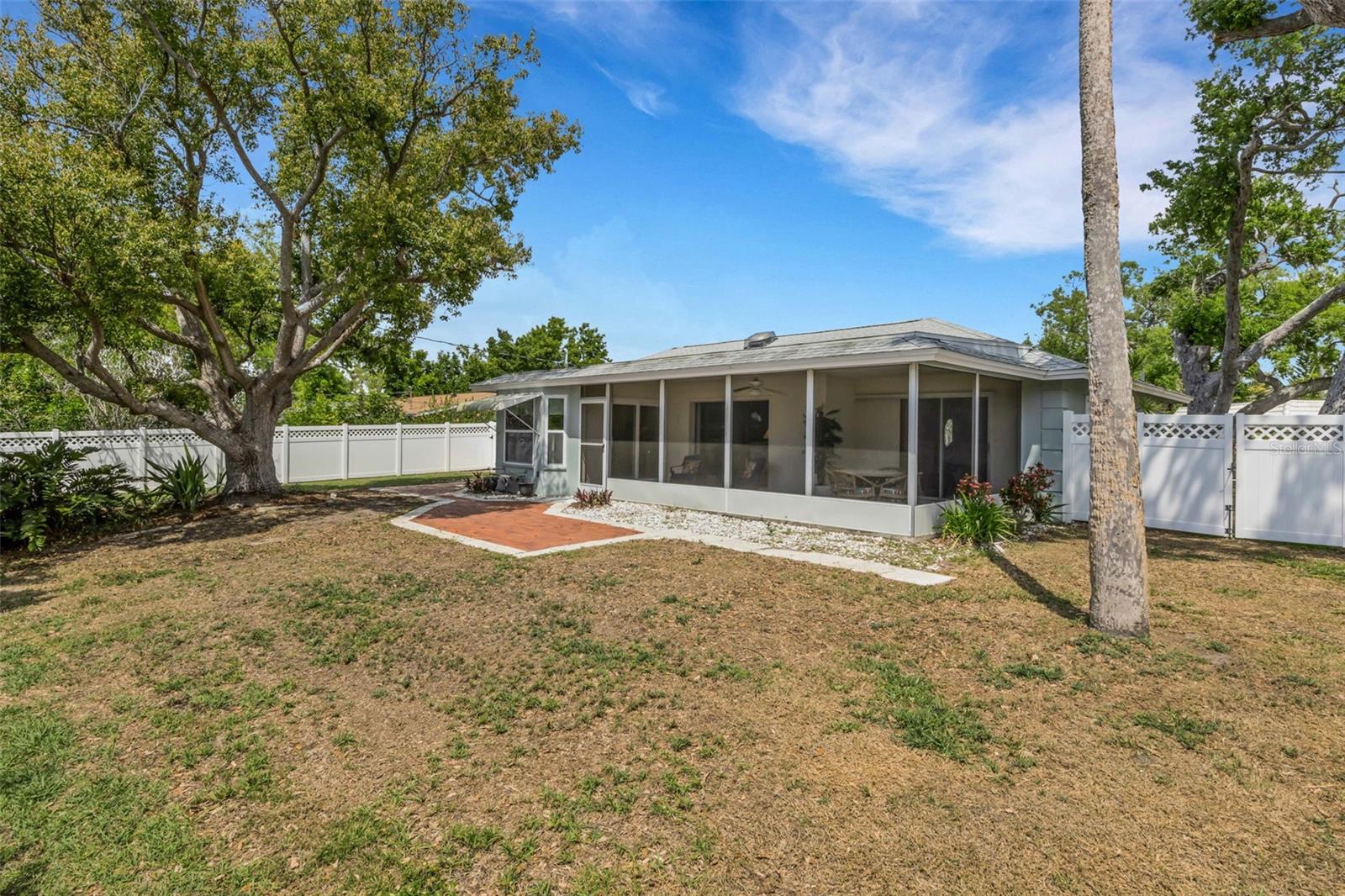 GULF GATE - Residential