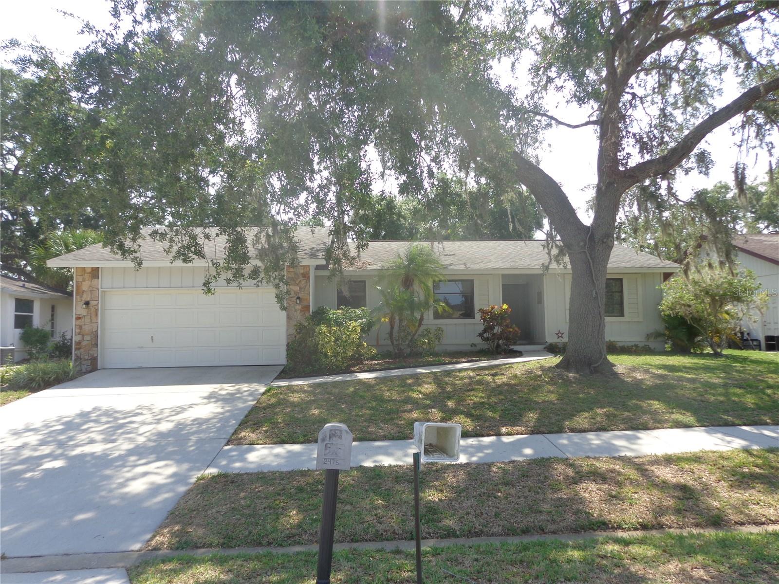Welcome home ! This 3/2 home is a split plan with cathedral ceilings. Updated Kitchen and Bathrooms with Granite counters. Stainless appliances in the Kitchen. Screened Lanai to enjoy the beautiful majestic Oaks. Colonial Oaks Park offers an array of recreational amenities, including tennis, pickleball, and basketball courts, a walking trail, shaded picnic areas with BBQ grills, and a fenced playground. Perfect for outdoor enthusiasts and families alike, the Colonial Oaks neighborhood is only minutes from I-75, shopping, hospitals, and downtown Sarasota. Owner will consider pets on a case by case