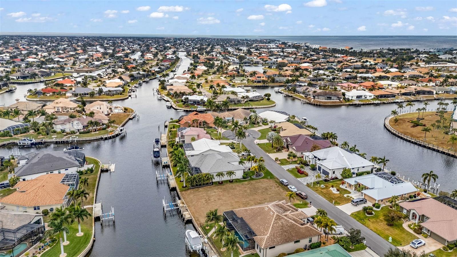 PUNTA GORDA ISLES SEC 11 - Residential