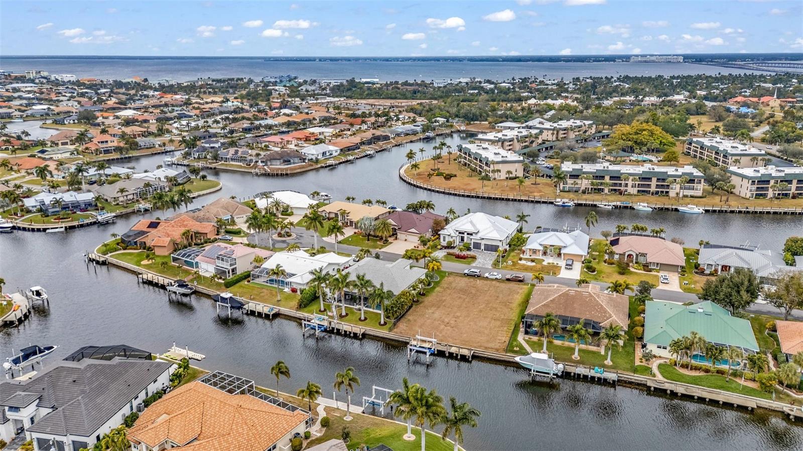PUNTA GORDA ISLES SEC 11 - Residential