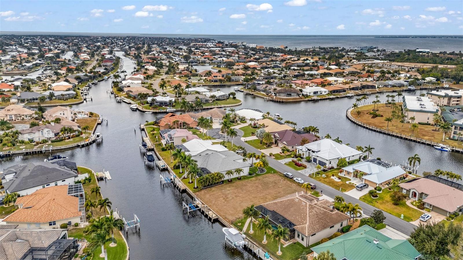 PUNTA GORDA ISLES SEC 11 - Residential