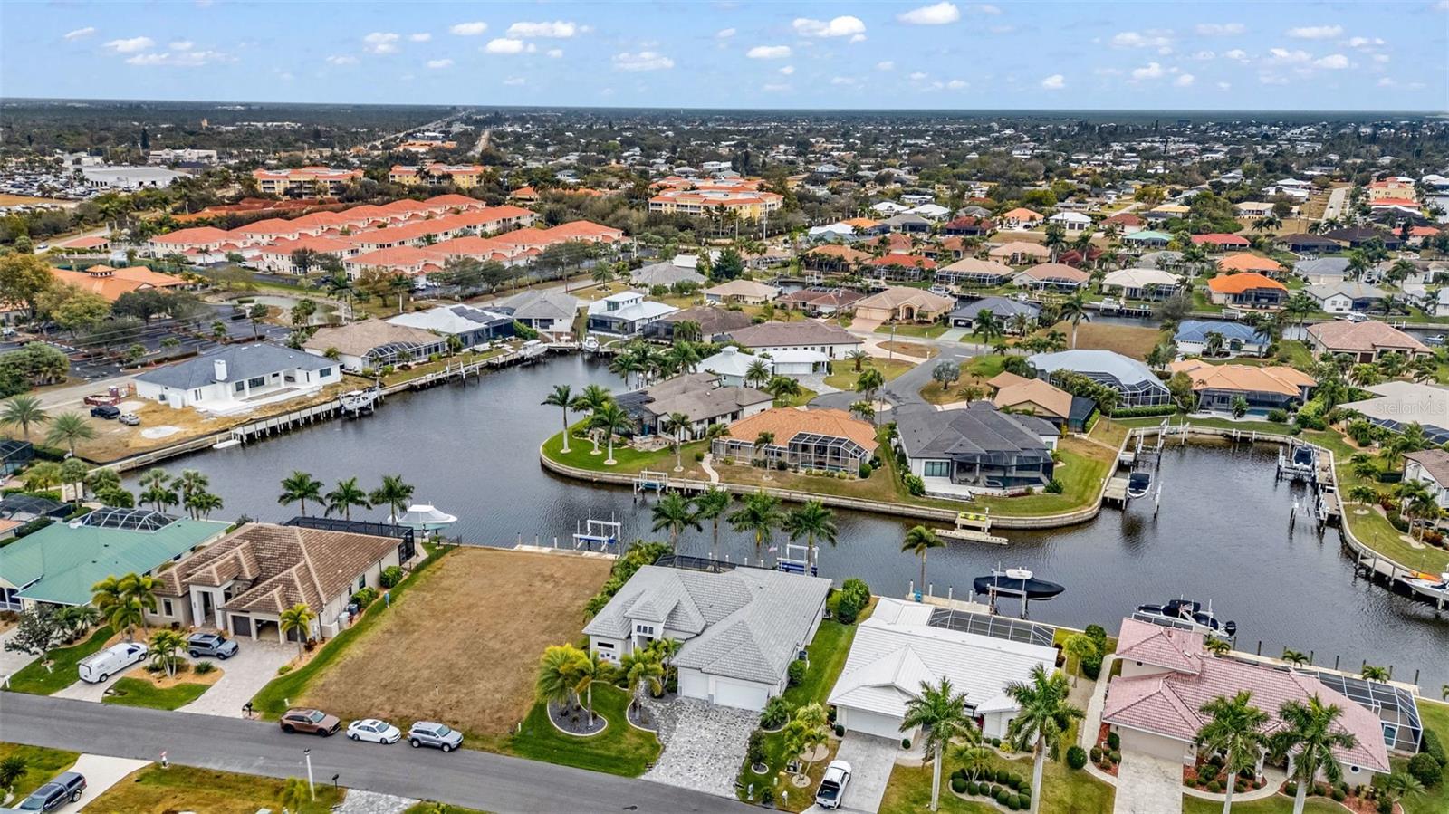 PUNTA GORDA ISLES SEC 11 - Residential