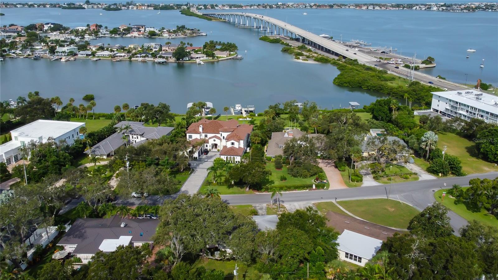 105 HARBOR VIEW LANE