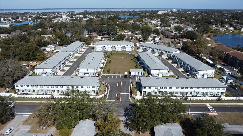 Photo of 1147 E Caroline Street, Tavares, FL 32778 (MLS # G5109797)