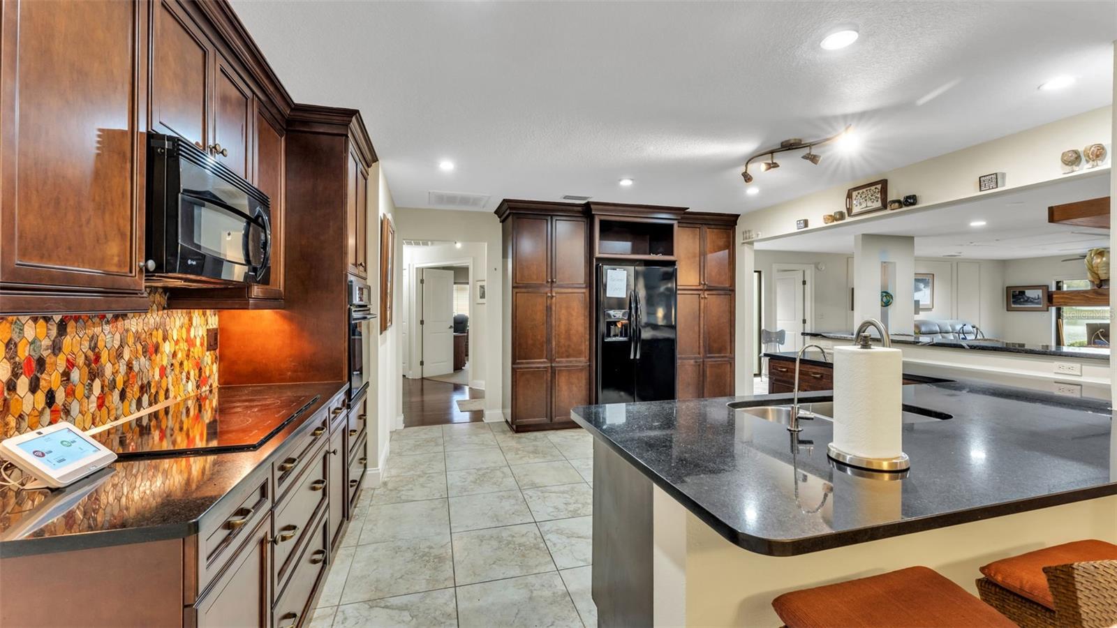 CANYON LAKE VILLAS - Residential