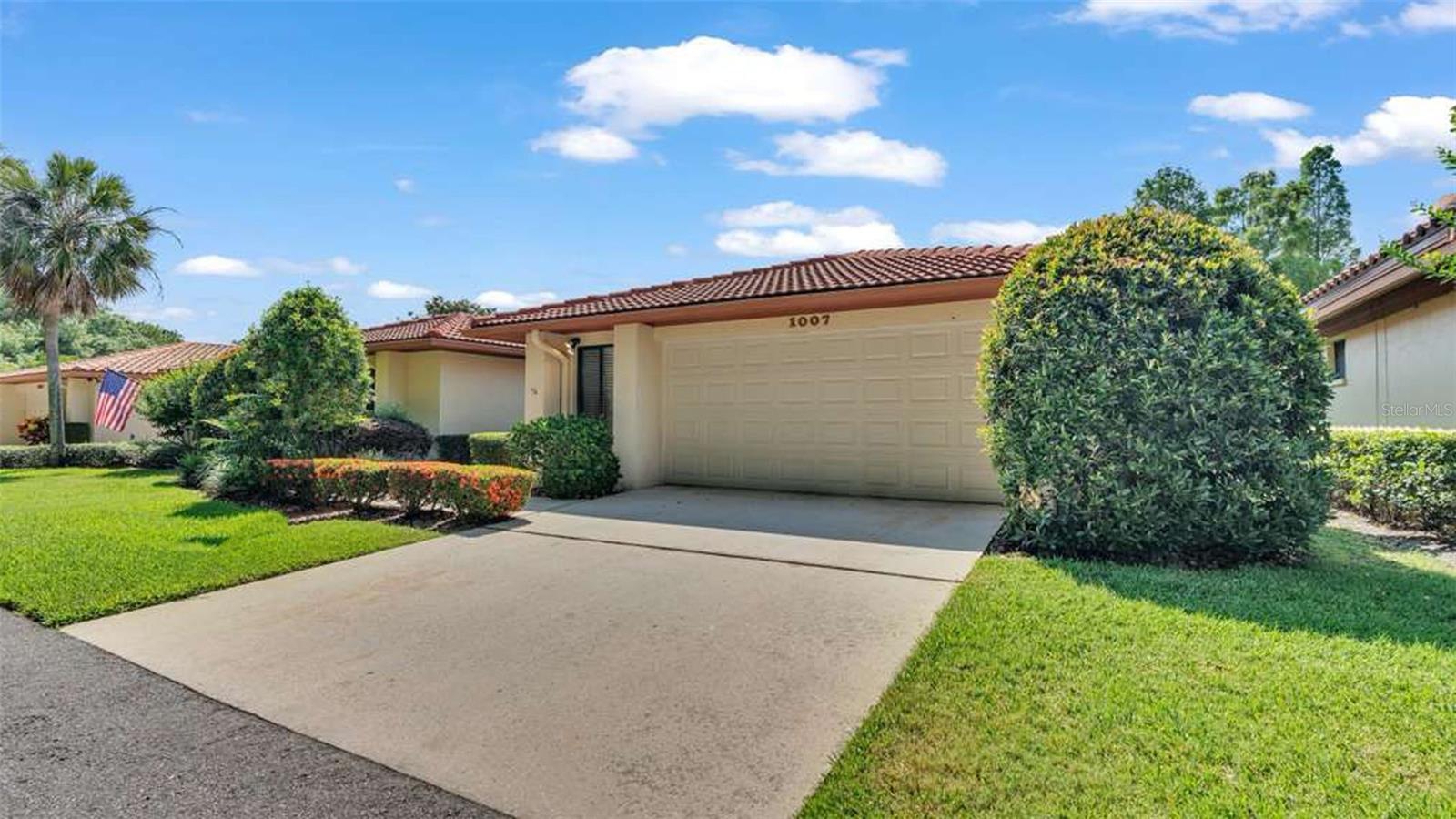 CANYON LAKE VILLAS - Residential