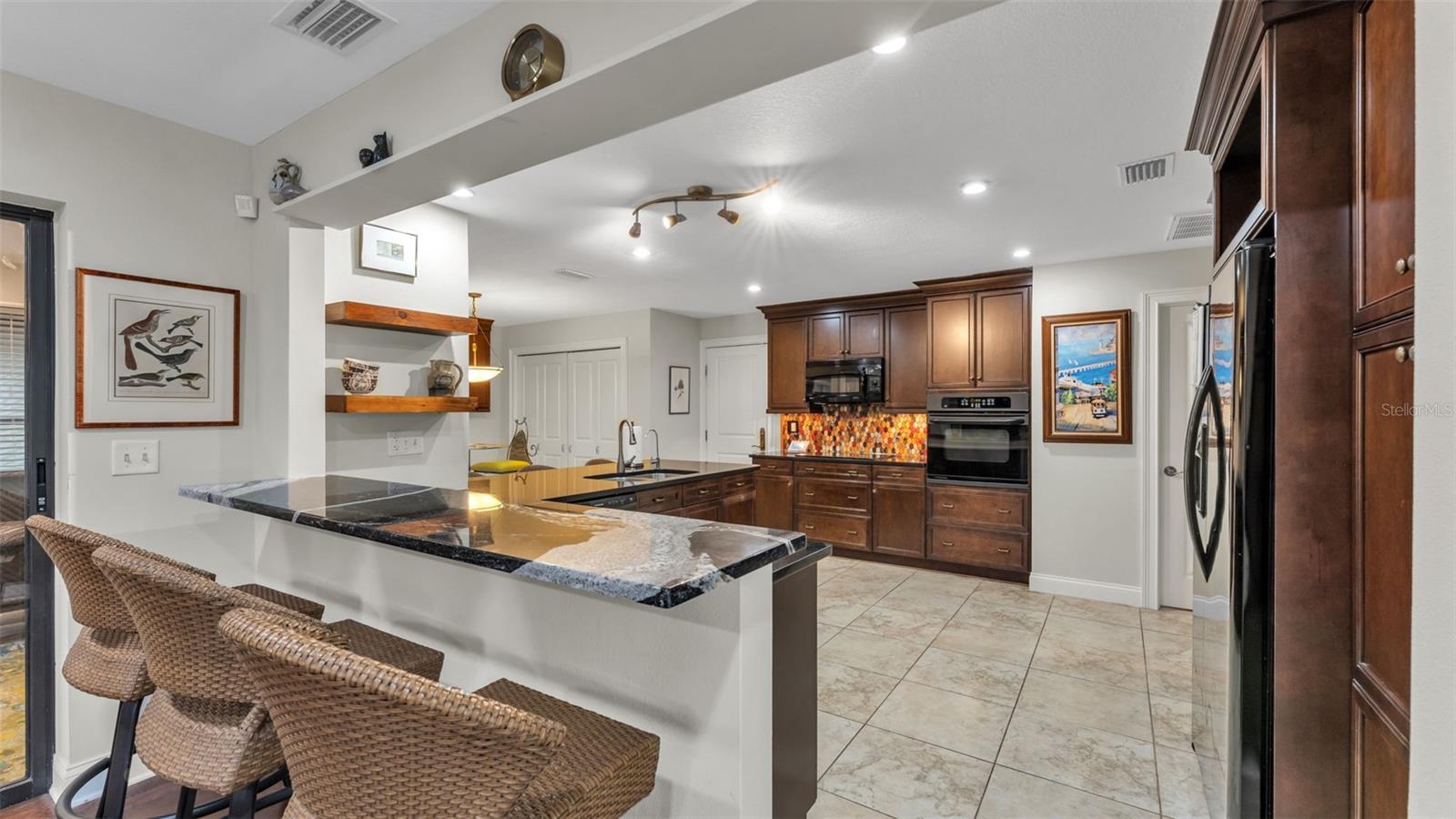 CANYON LAKE VILLAS - Residential