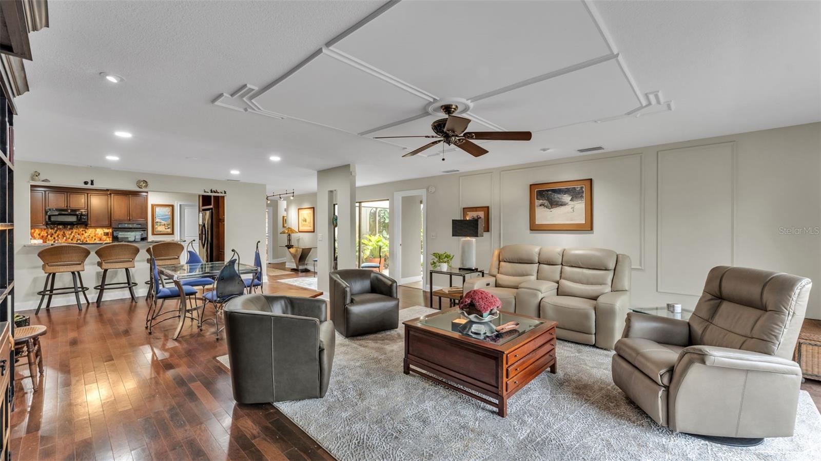 CANYON LAKE VILLAS - Residential