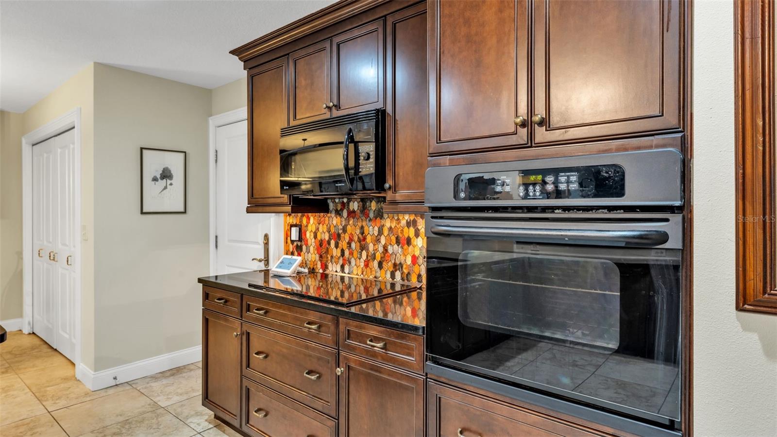 CANYON LAKE VILLAS - Residential