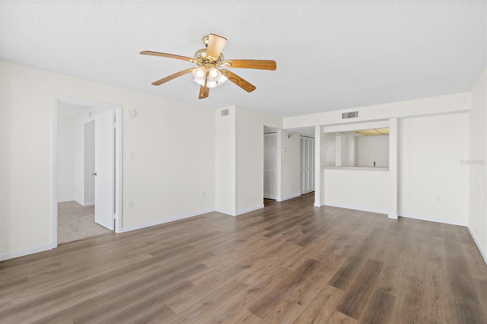 DELESPINE ON INDIAN RIVER - Residential