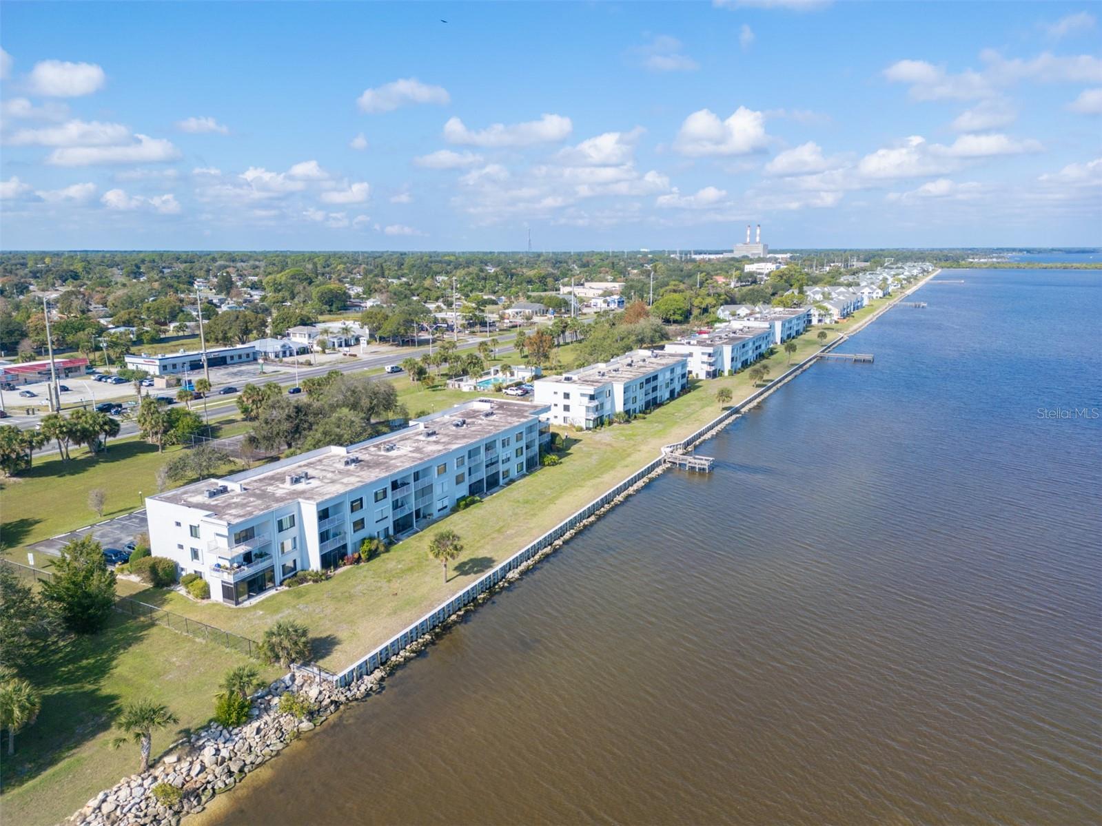 DELESPINE ON INDIAN RIVER - Residential