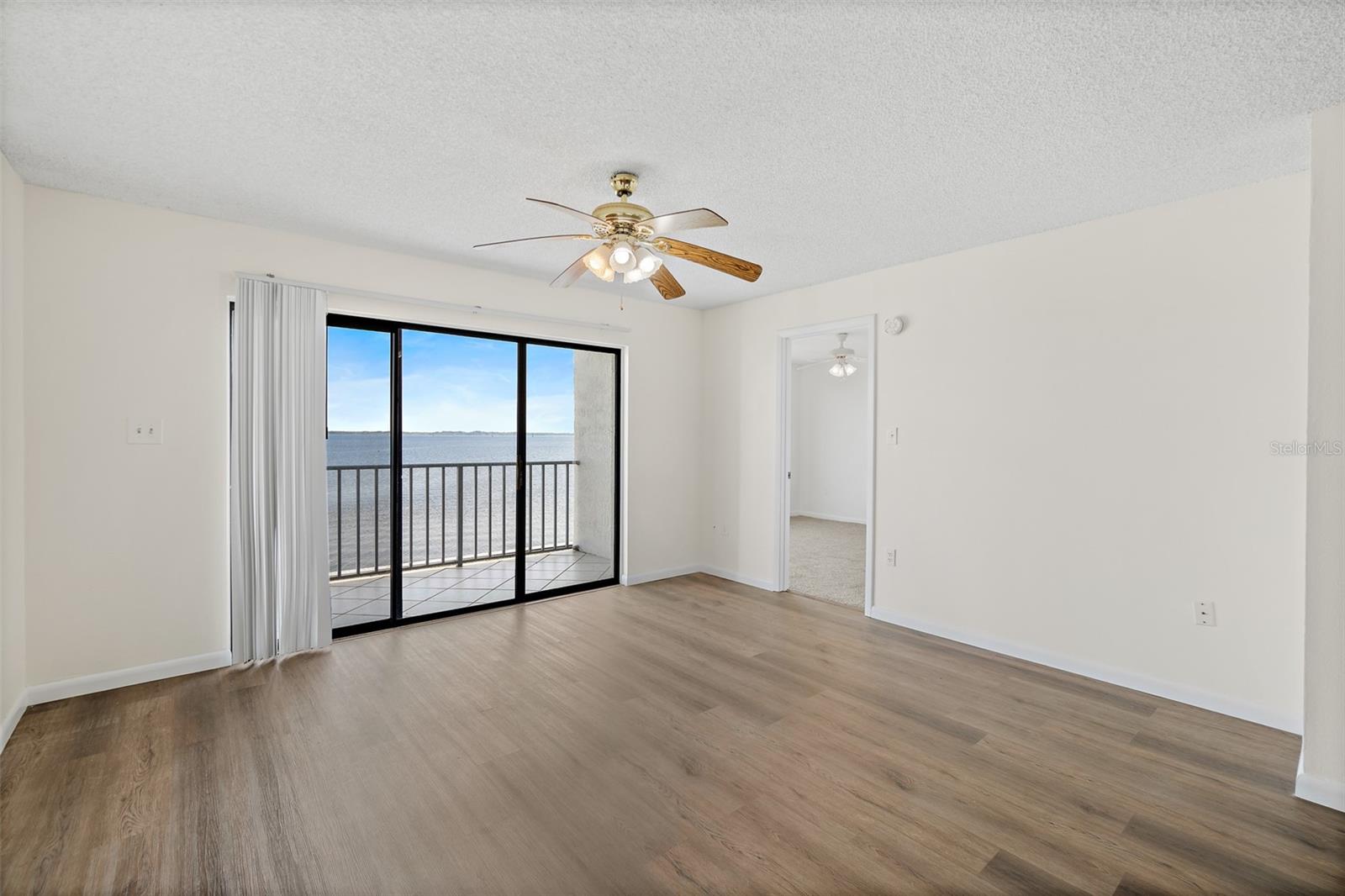 DELESPINE ON INDIAN RIVER - Residential