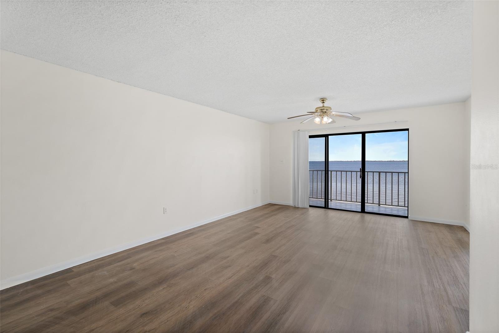 DELESPINE ON INDIAN RIVER - Residential