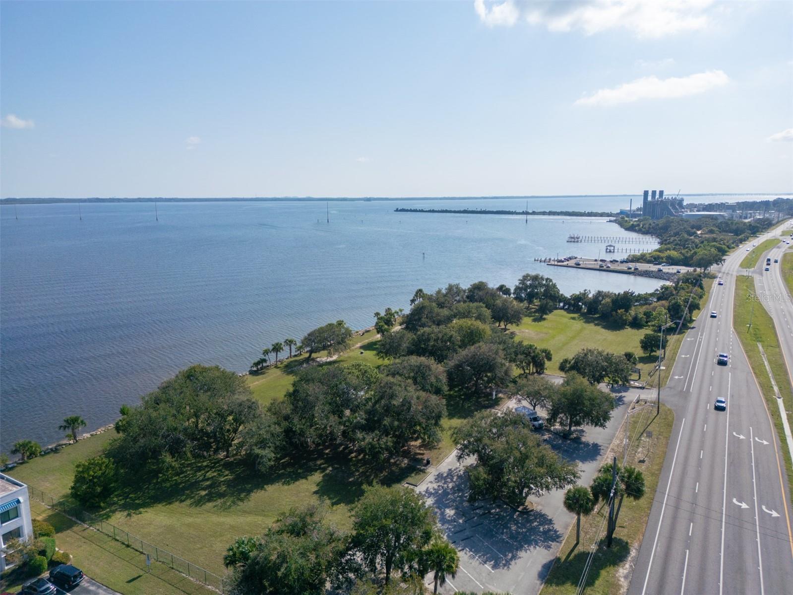 DELESPINE ON INDIAN RIVER - Residential