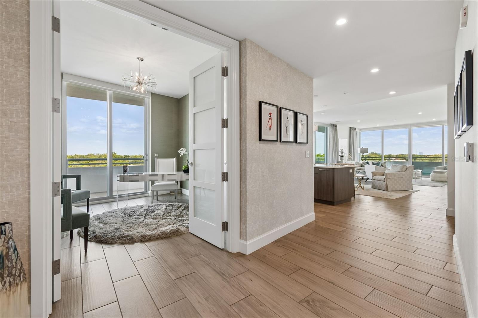 VIRAGE BAYSHORE - Residential