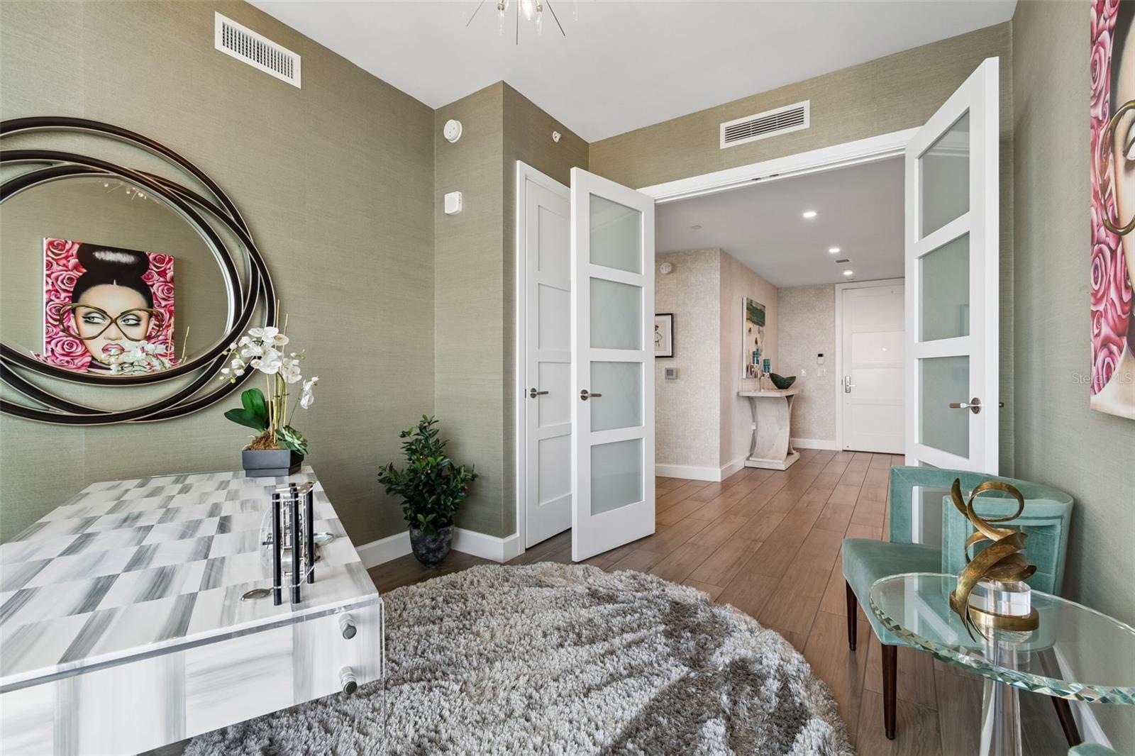 VIRAGE BAYSHORE - Residential