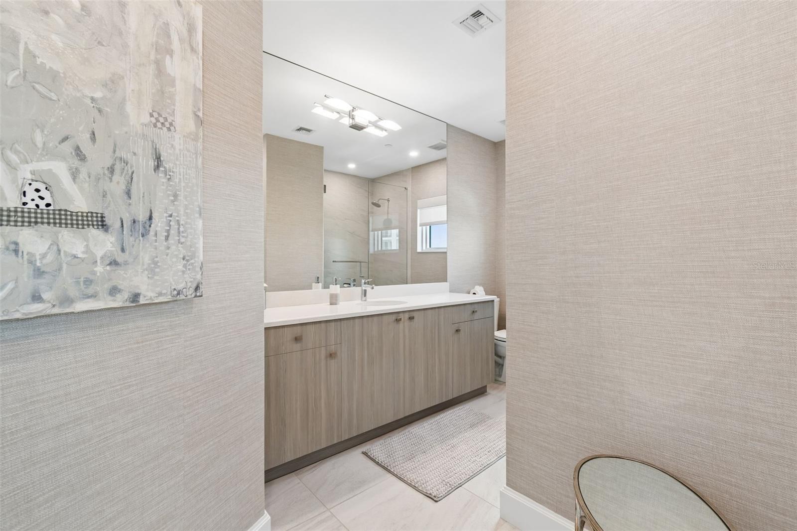 VIRAGE BAYSHORE - Residential