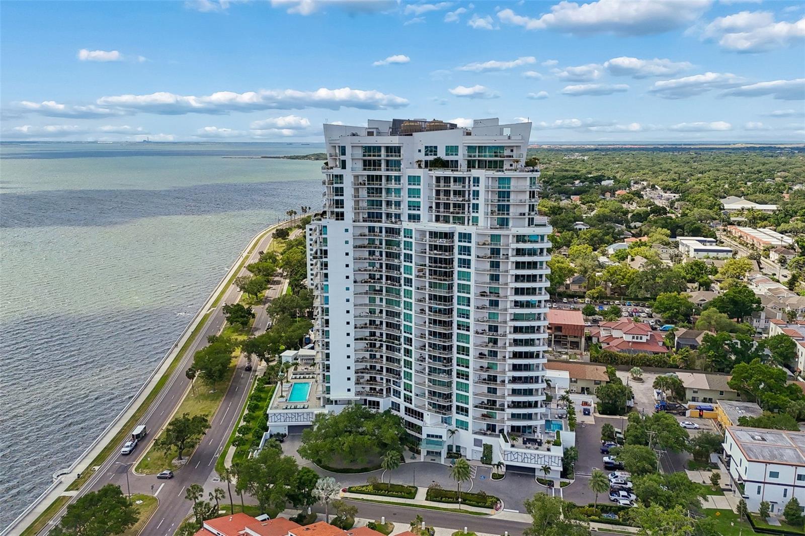 VIRAGE BAYSHORE - Residential
