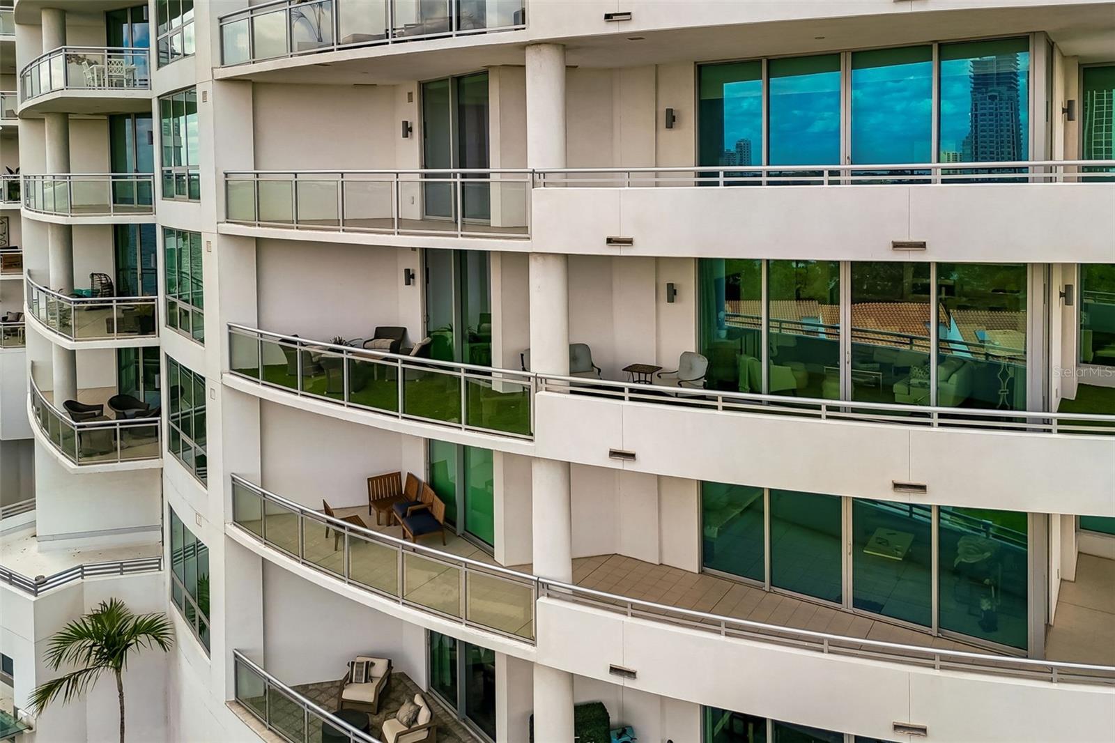 VIRAGE BAYSHORE - Residential