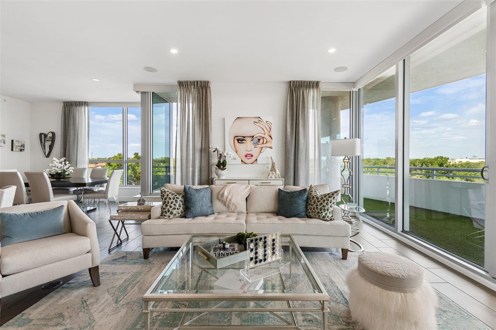 VIRAGE BAYSHORE - Residential