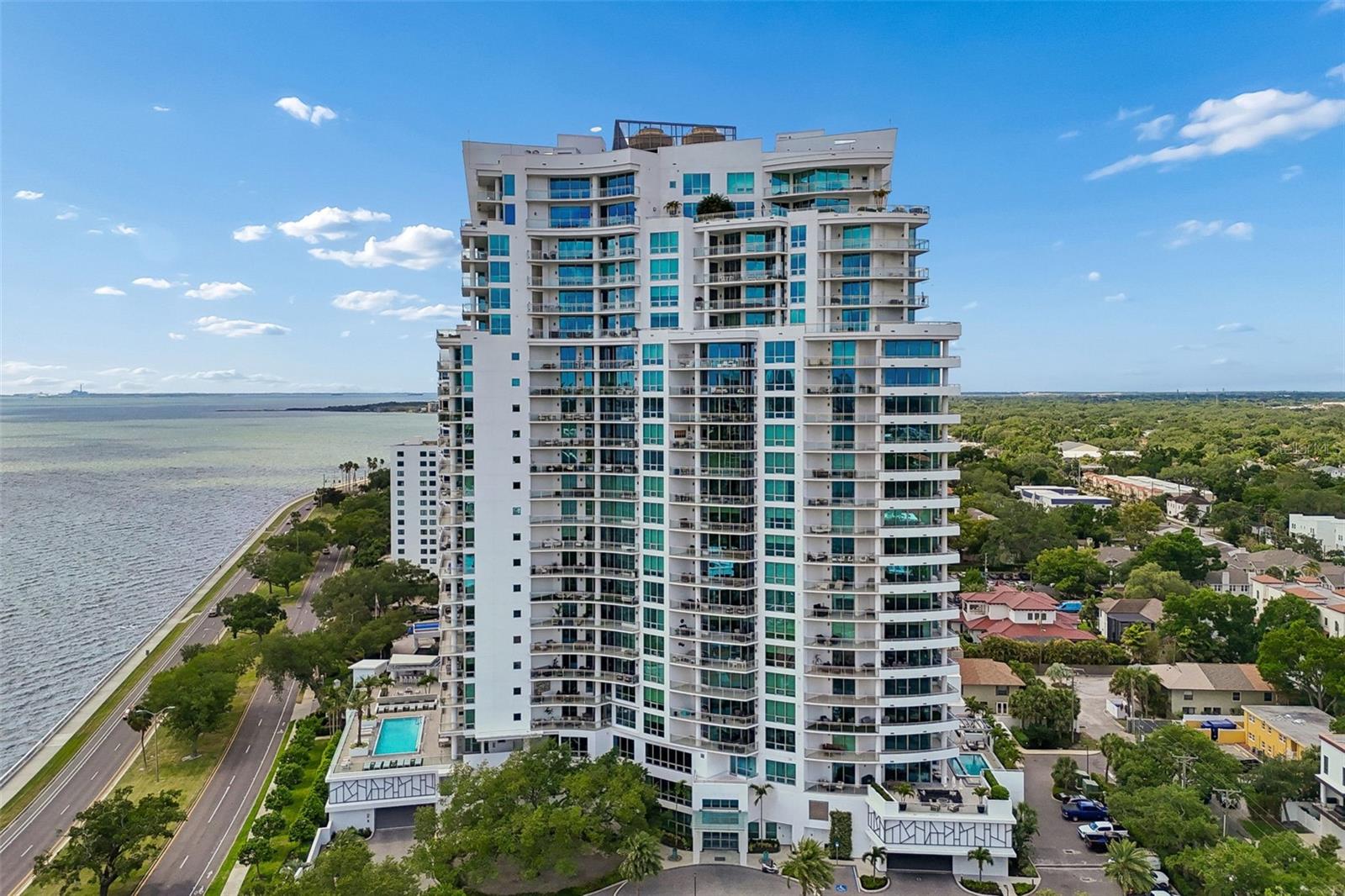 VIRAGE BAYSHORE - Residential