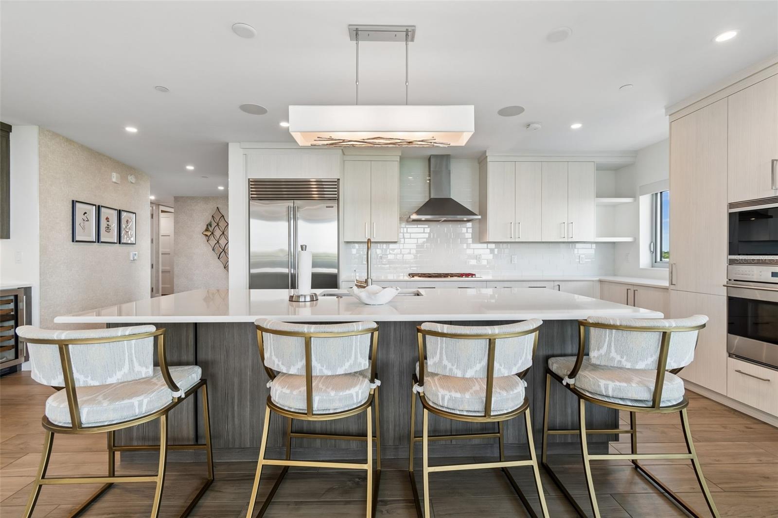VIRAGE BAYSHORE - Residential
