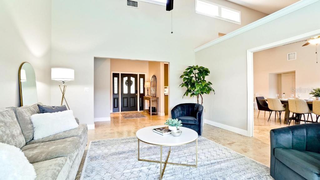 PALMA SOLA BAY ESTATES - Residential